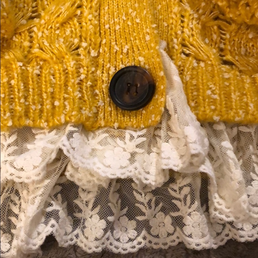 POL Sweater - Picture 2 of 8